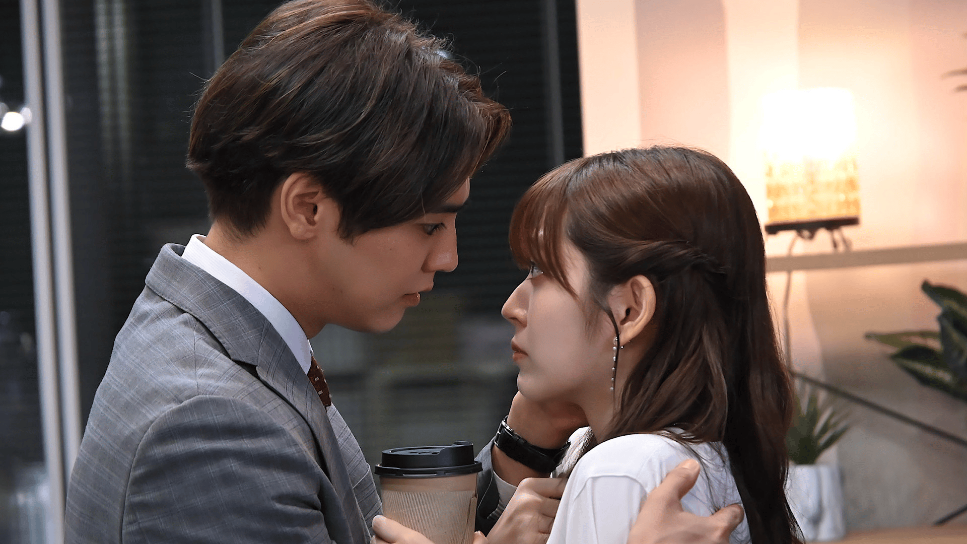 thumb002.png?height=720&