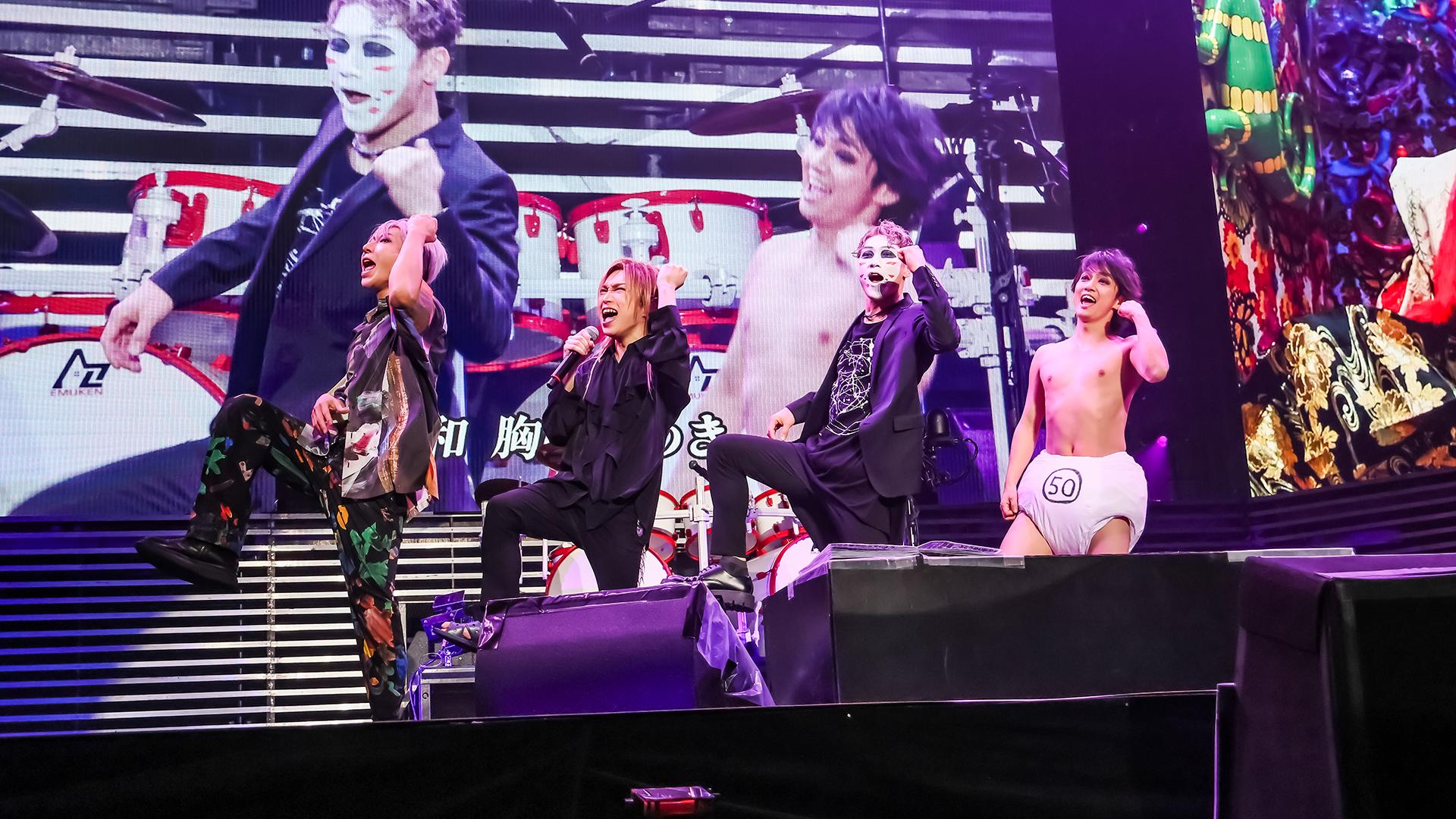 ゴールデンボンバー　ライブツアー　DVD 13本セットまとめ売り　未開封多数 ゴールデンボンバー ライブツアー DVD 13本セットまとめ売り 未