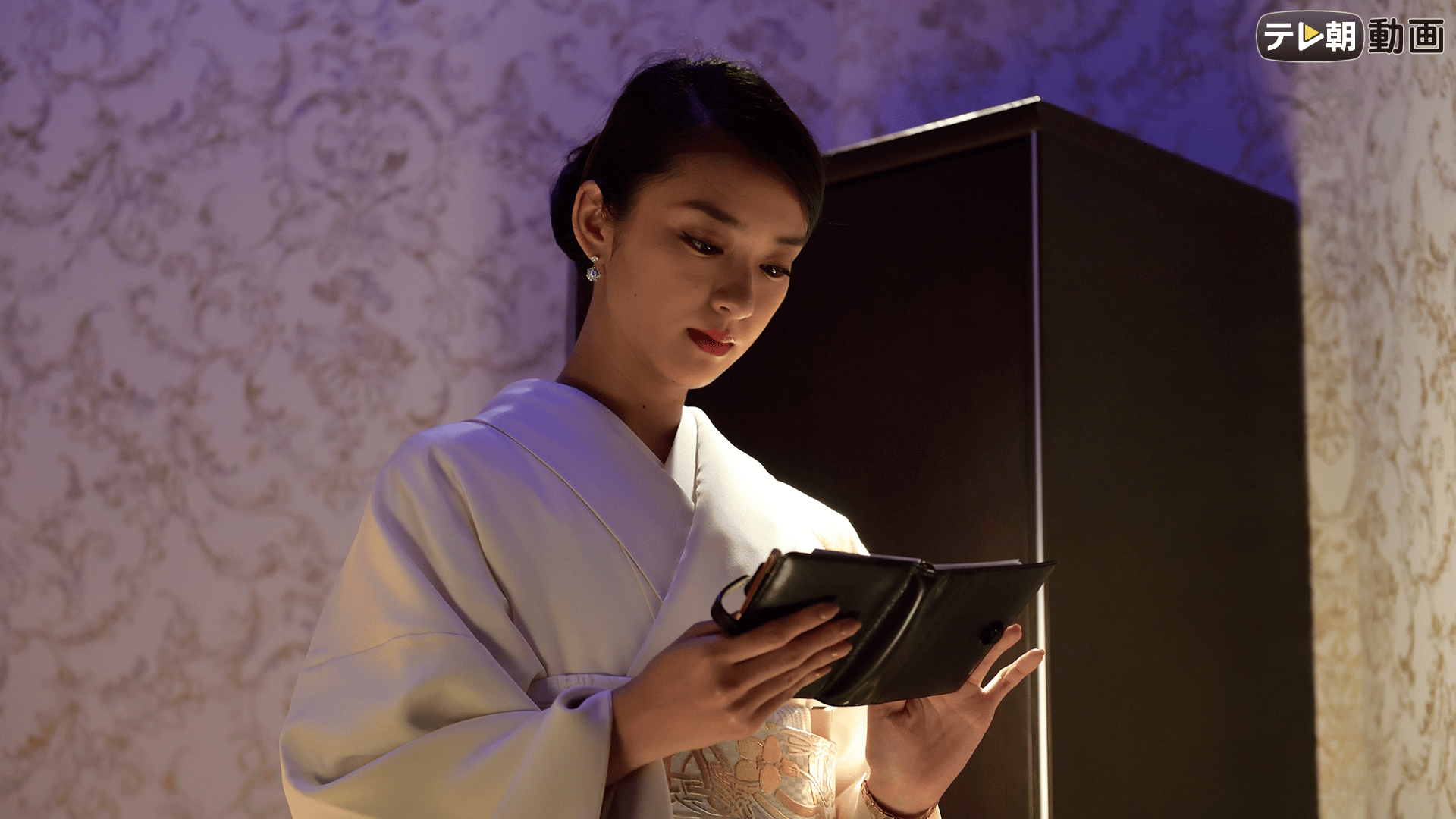 黒革の手帖 - シーズン1 - 7話 (ドラマ) | 無料動画・見逃し配信を見る