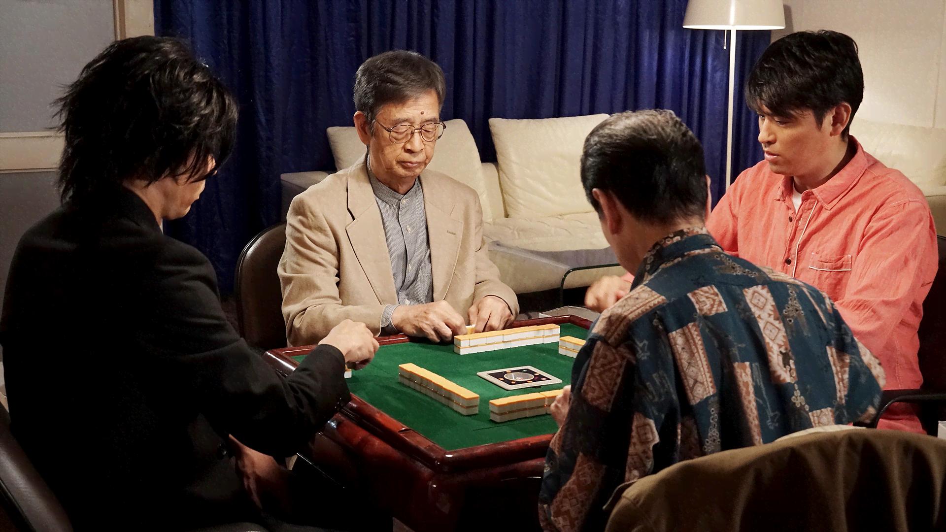 DVD 「むこうぶち」 全16巻 麻雀 袴田吉彦 高田延彦 及川奈央 手島優 DVD 「むこうぶち」 全16巻 麻雀 袴田吉彦 高田延彦 及川奈央 手島優