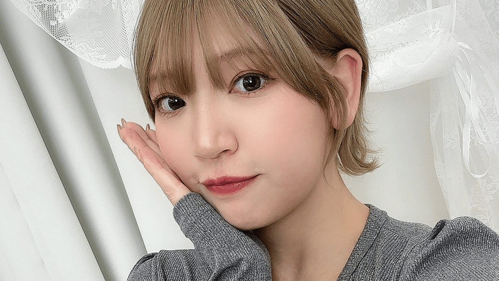 元グラビアアイドルの藤乃あおいさん 27歳で死去 がんで闘病