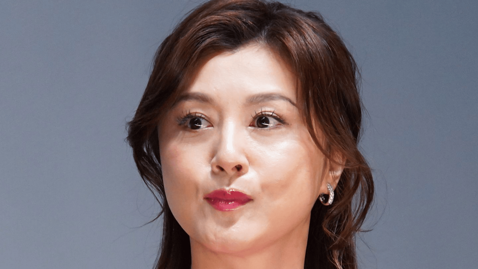 藤原紀香(54)舞台公演期間中に父親が死去「言葉にならない喪失感」ブログには親子ショット投稿