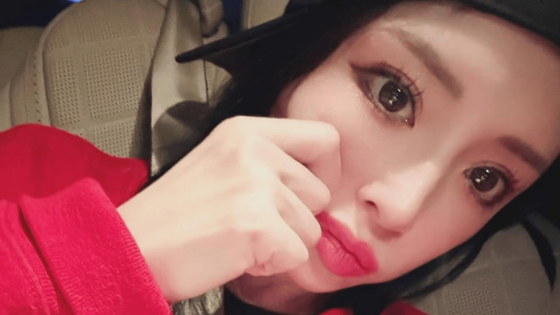 2児の母・浜崎あゆみ(46)おもちゃがある庭でくつろぐ姿に反響