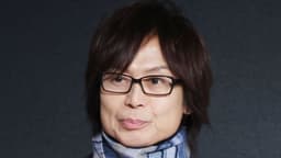 妻の顔出しショットが話題・つんく♂(56) 子どもたちが写る家族パーティーの様子