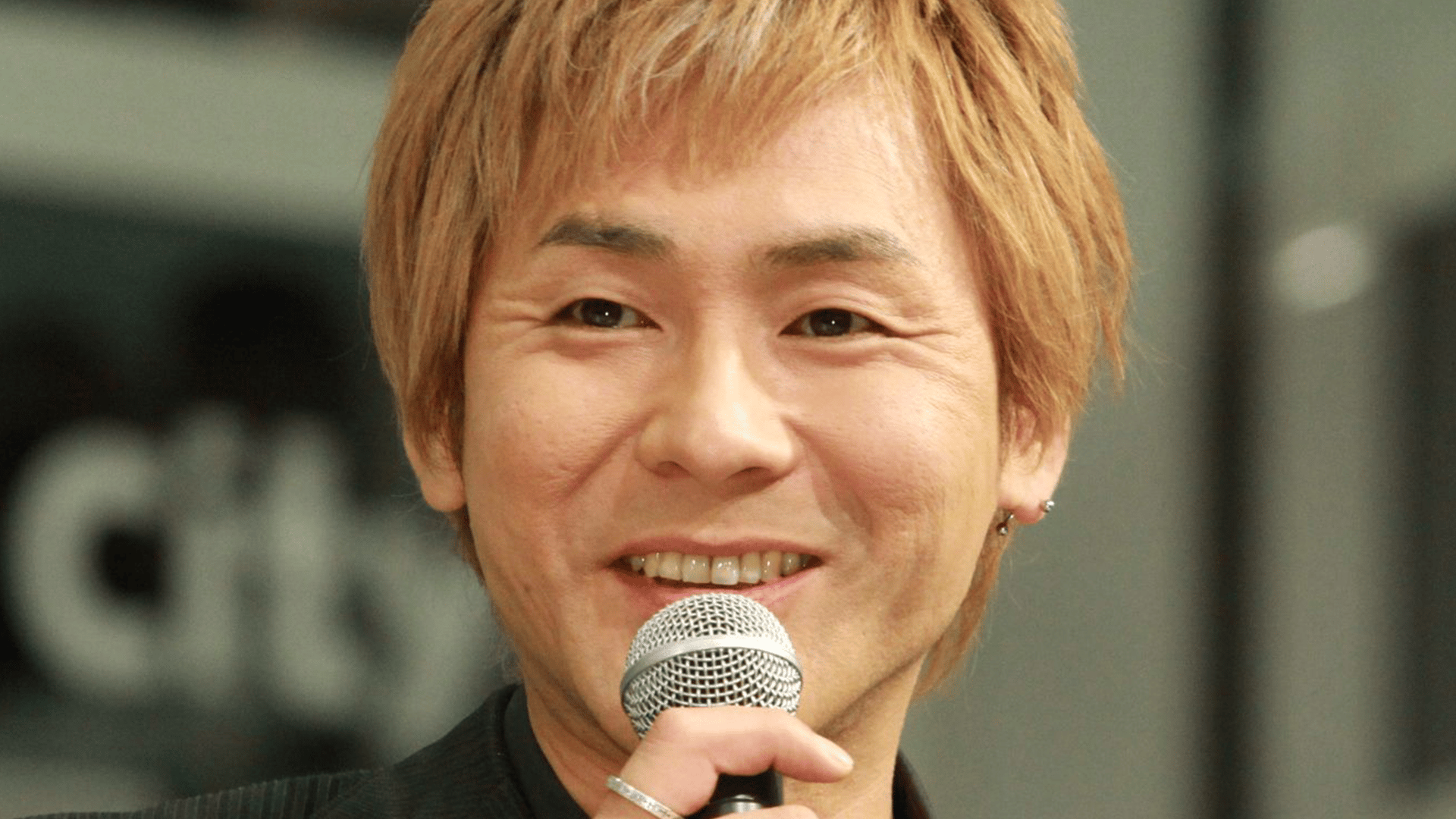 DIYした自宅が話題・ヒロシ(53)“自宅にあるもの”と“ベランダに生えているもの”で作った料理に反響「主婦力高い！」「スタミナ飯！」