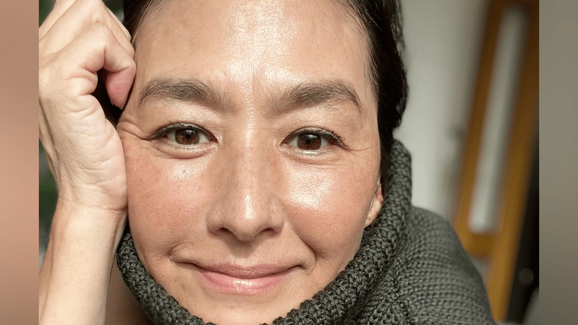 清原和博さんの元妻・亜希(56)「万歳」次男の20歳誕生日を報告