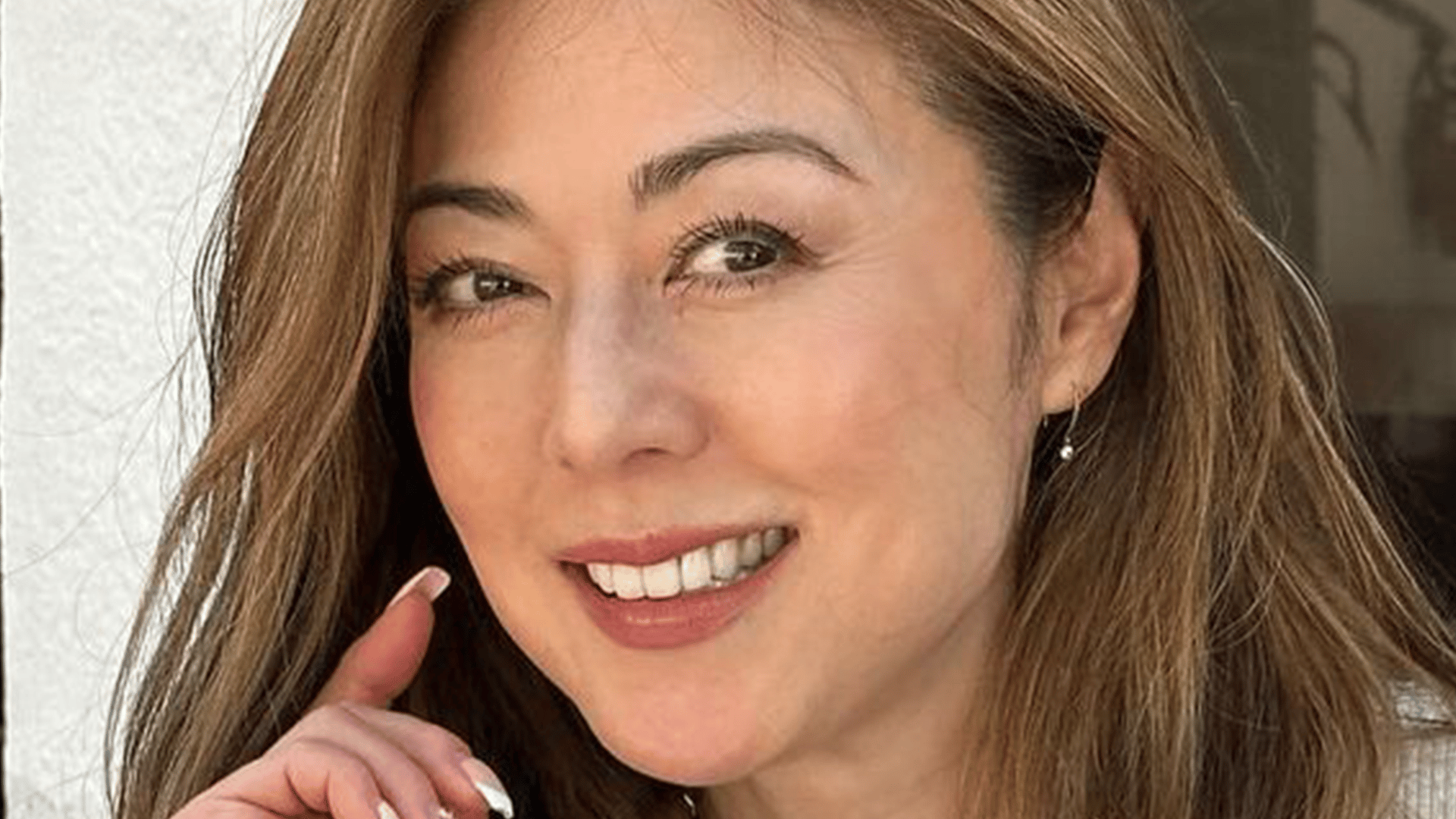 武田久美子(57)ビキニ姿に絶賛の声「ナイスバディー！」「いつまで現役 