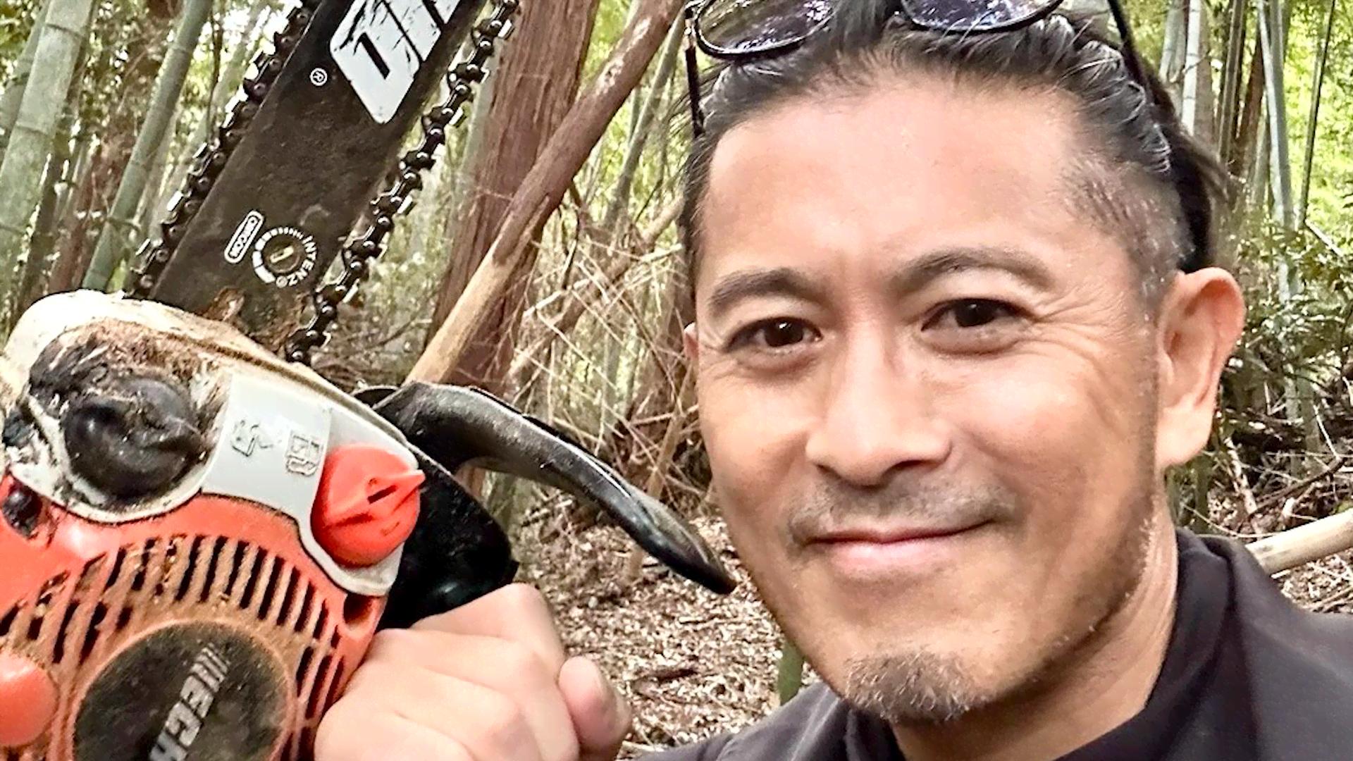 元TOKIO・山口達也さん(53)“ヒーロー”と撮影した最新ショットに反響