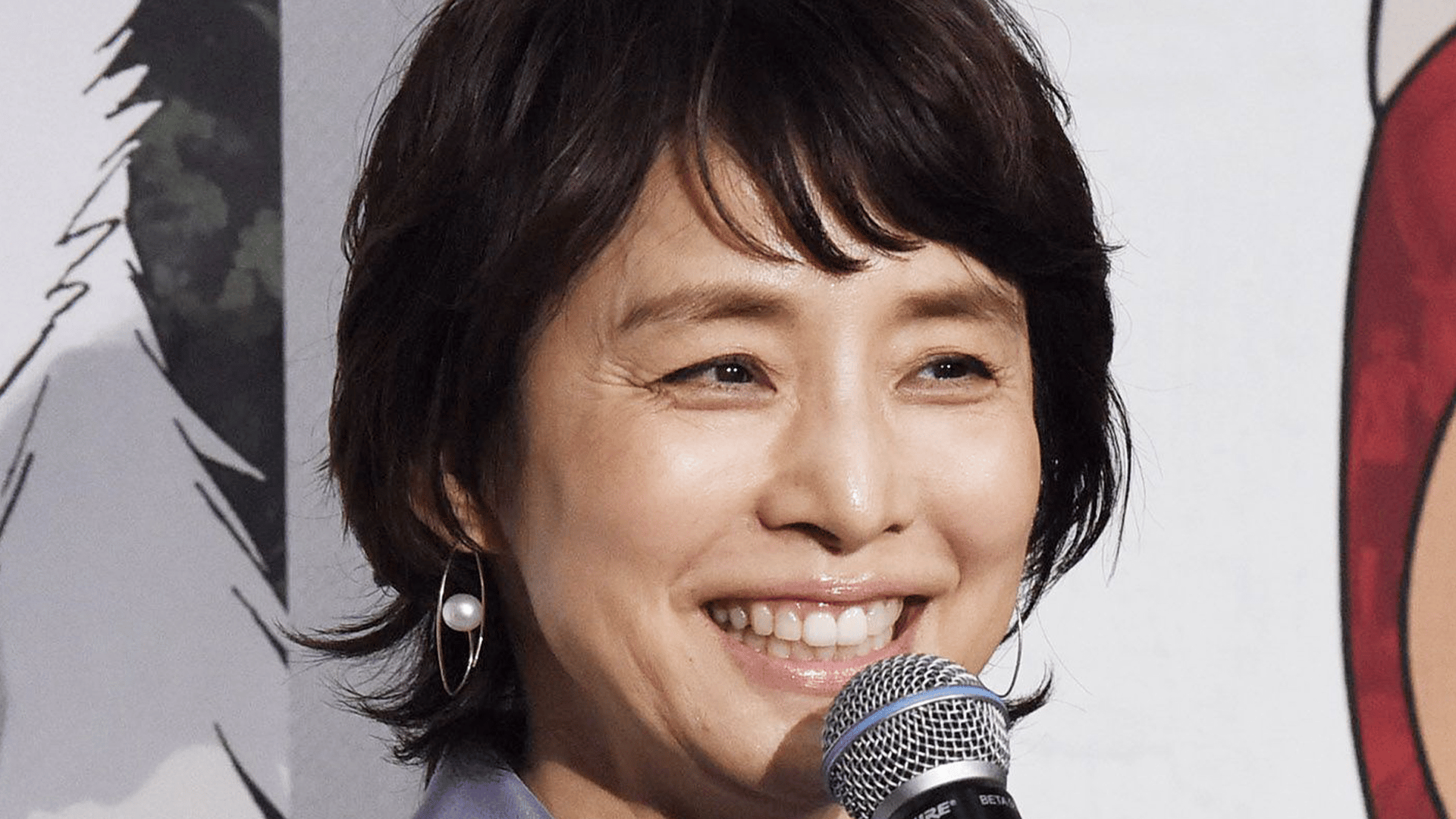 石田ゆり子(56) 飼い猫がくつろぐ生活感あふれる自宅に反響「ステキな