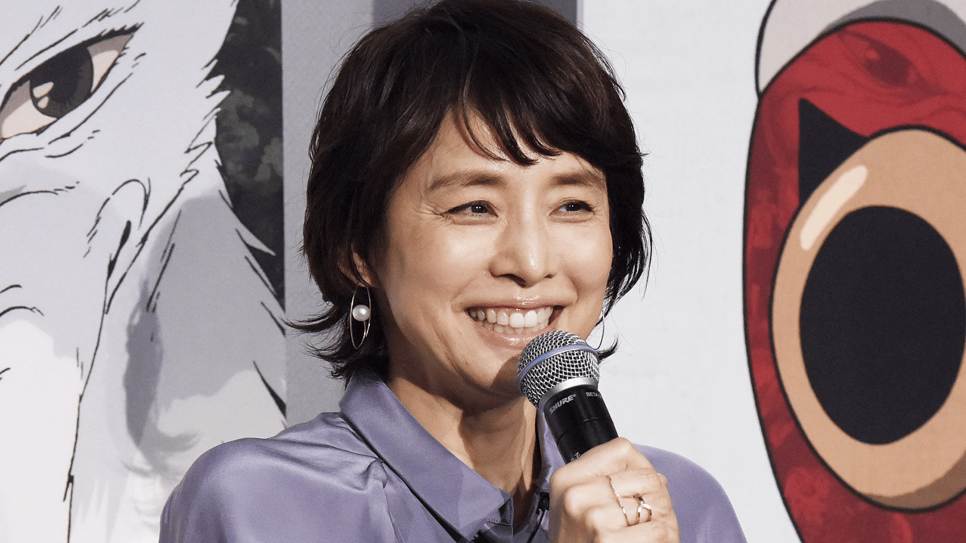 石田ゆり子(56) ペットたちがくつろぐ生活感あふれる自宅を公開