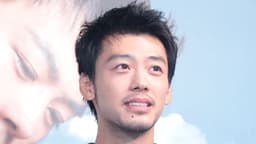 タトゥーチラ見え姿が話題・竹内涼真(32) 薬指の指輪が光る“ラブラブショット”に反響「よく似てらっしゃる」「2人とも可愛いしカッコいい」