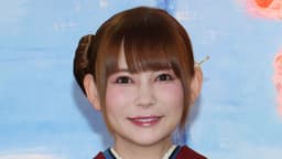 夫との写真が話題・中川翔子 自宅の部屋や家族ショット公開「しょこたんそっくり!!」「お目目パッチリ可愛いな」