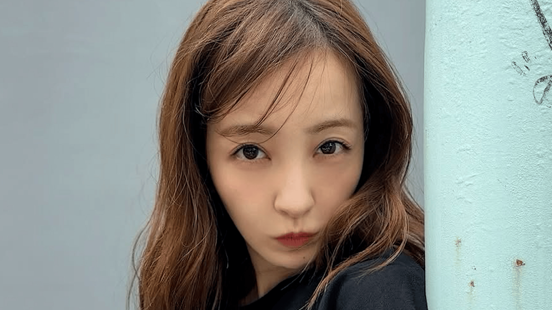 660万円超の“土禁”高級愛車が話題・板野友美(34)豪華な“友飯”が並ぶ 