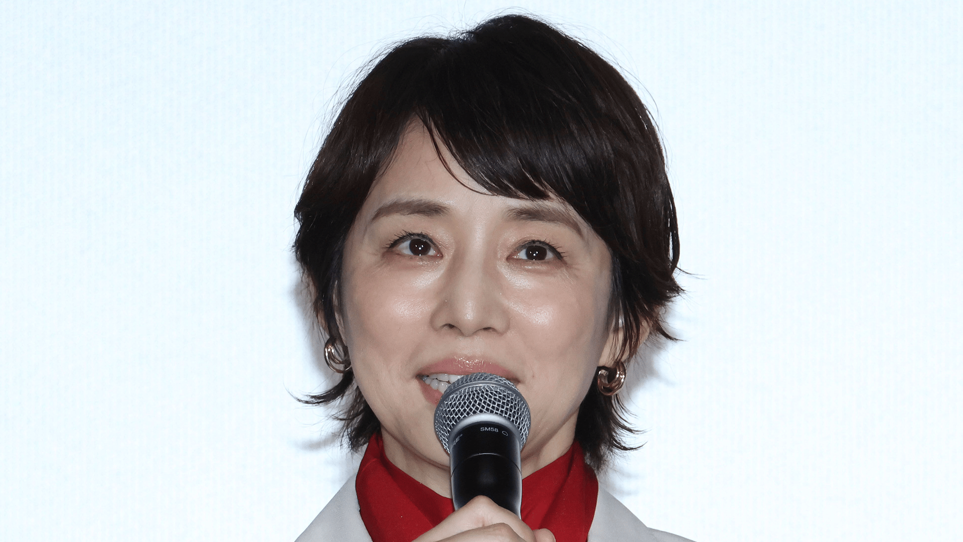 石田ゆり子(56) さまざまなインテリアが置かれた生活感あふれる自宅を