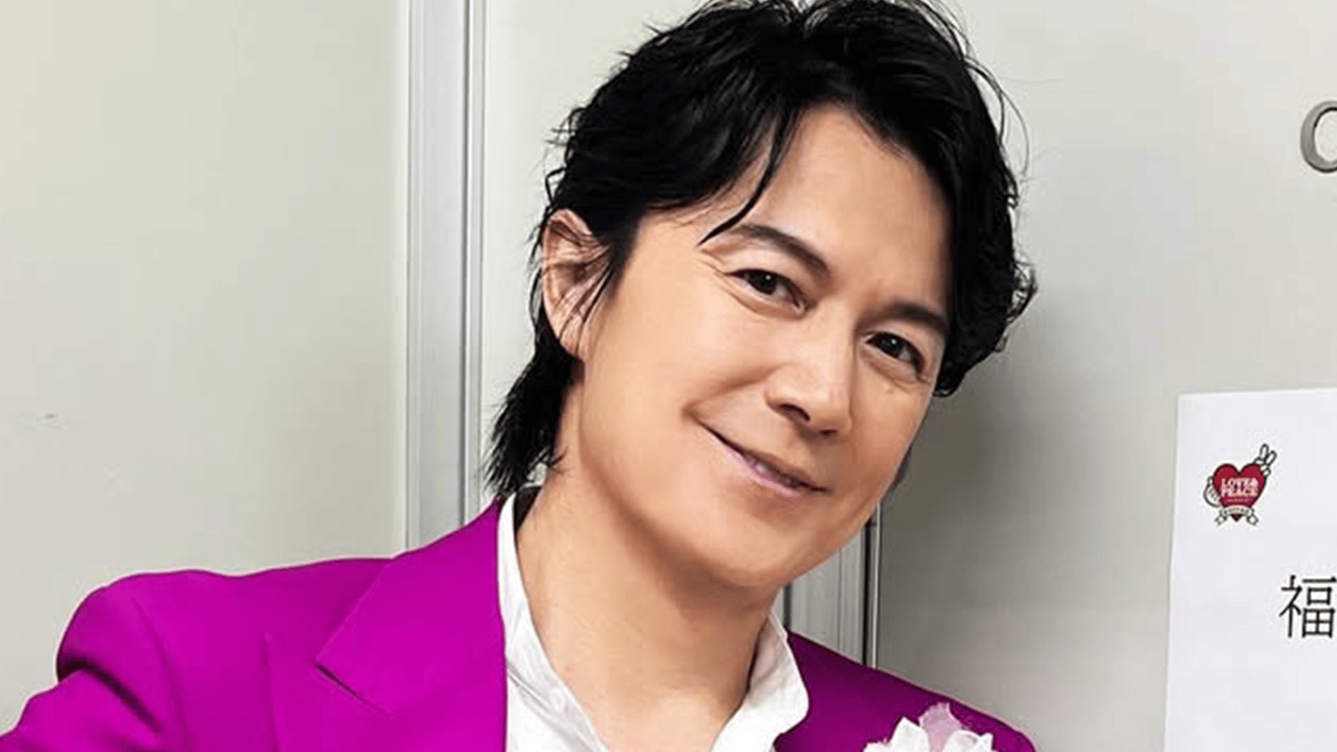 奇跡の57歳”福山雅治 最新自撮りショット公開「お体大切に」「ましゃ