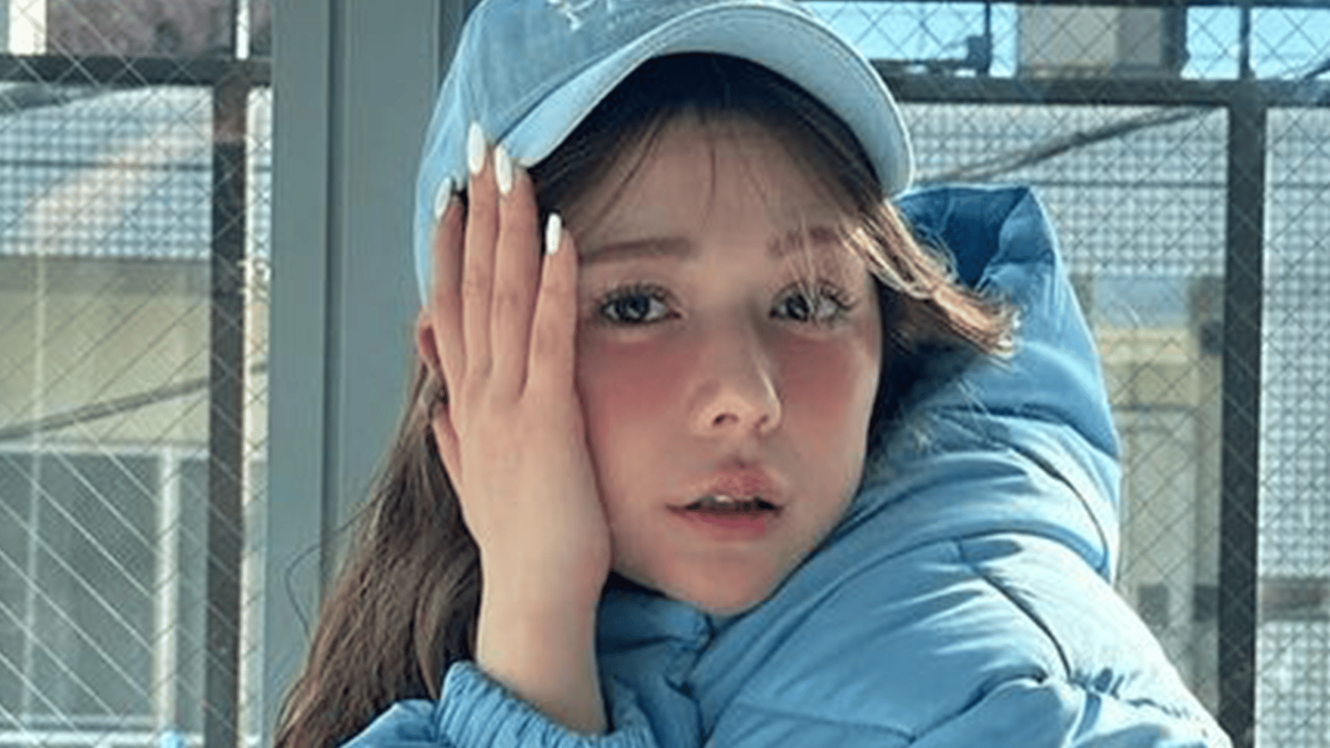 アイコラ　村重杏奈 