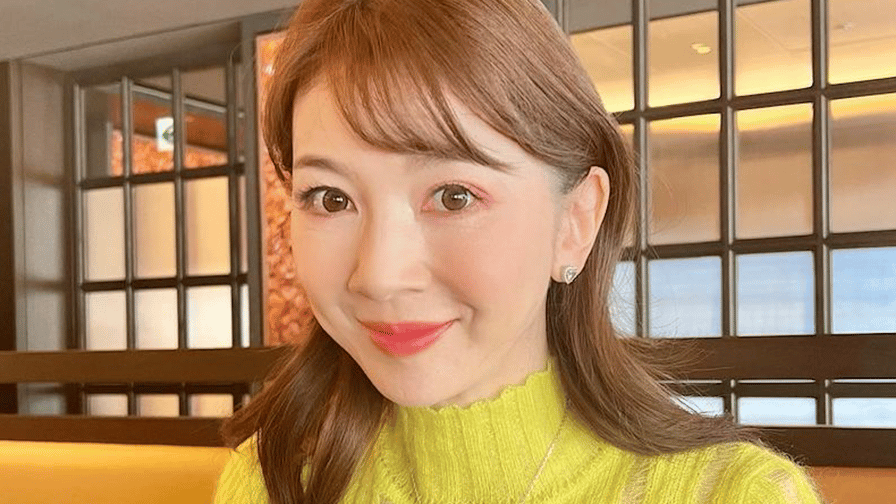 ABEMAエンタメ - 君島十和子(57)22歳・次女との思い出の写真を公開「親子というか姉妹にしか見えません」