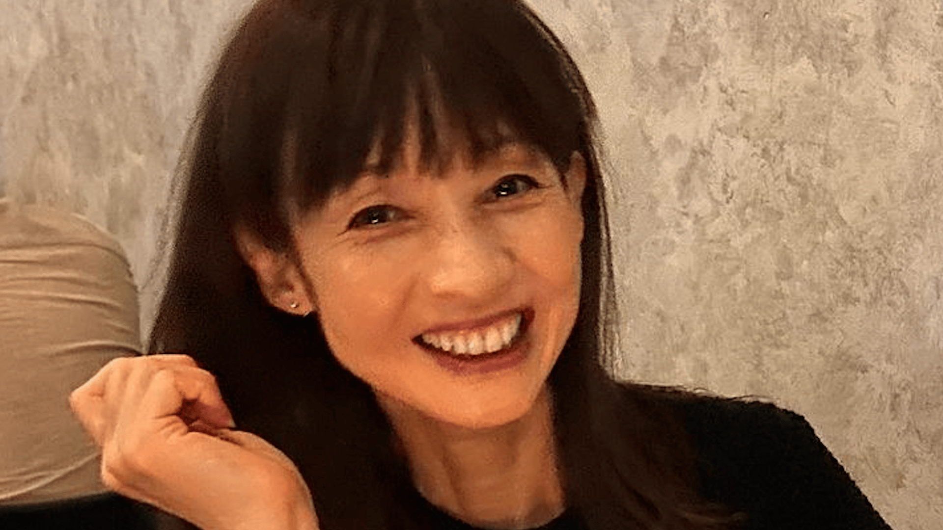 元花田美恵子”Mieko(55) 「やっと行くことができた」13歳年下の夫と 