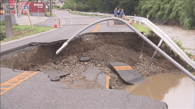栃木で140棟浸水 倒壊住宅から心肺停止の女性 群馬も記録的大雨 復旧