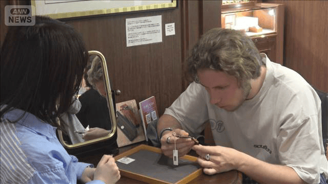 外国人客が中古時計店に殺到 日本製の品質に魅了され セイコーずば抜け 