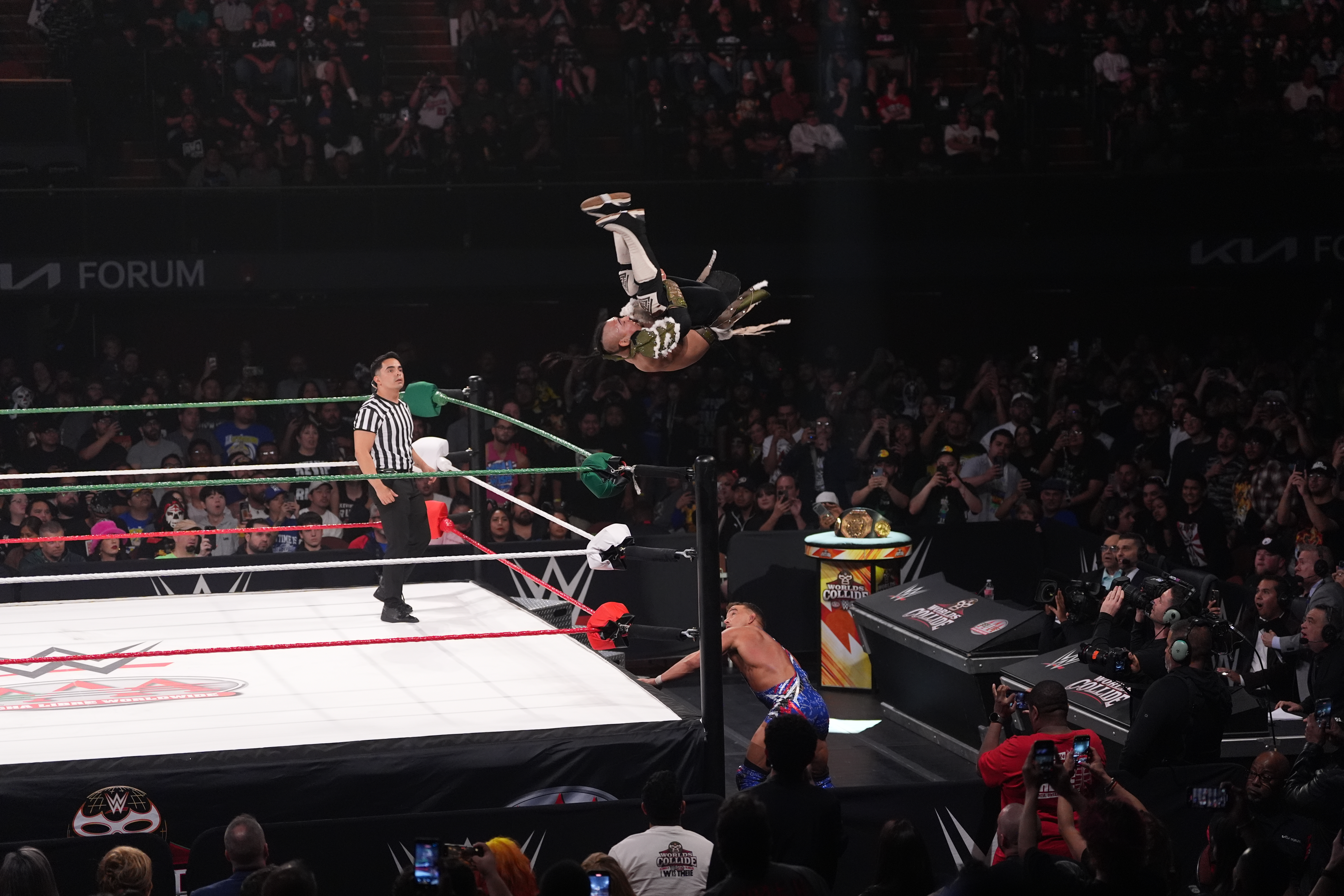 WWE　SMACKDOWN & ABEMA #98