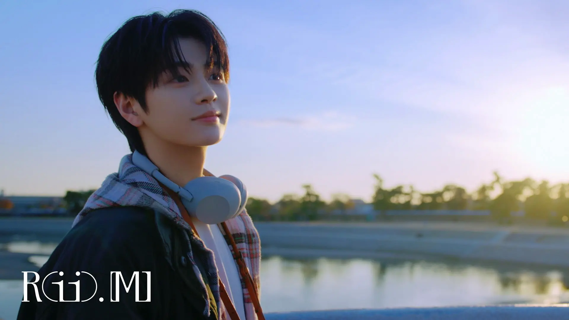 VIBY Pre-Debut Single『恋におちたら』