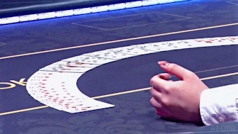 ポーカーの役一覧・早見表|役の強さ・ランキング・確率を解説