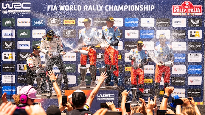 チーム名:HYUNDAI SHELL MOBIS World Rally Team
