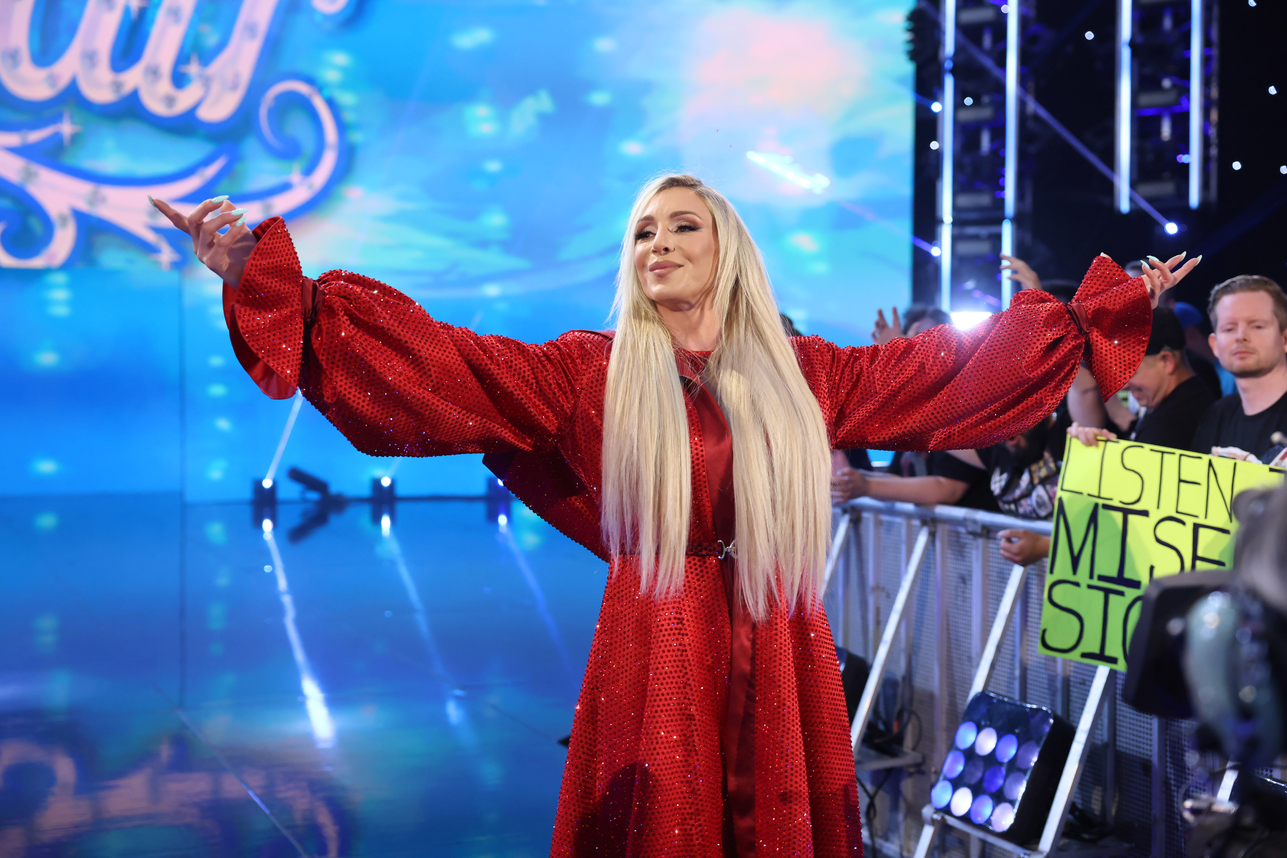 WWE プレミアムライブイベント | レッスルマニア ●WWE女子選手権 / <王者>ティファニー・ストラットン vs シャーロット・フレアー